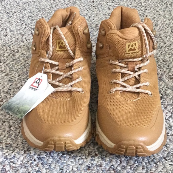 Avalanche Hiking Boots - Picture 4 of 7